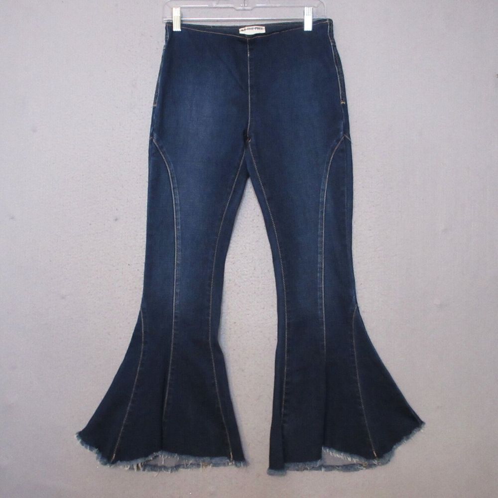 We The Free People Jeans 27 Curvy Last Dance Low Rise Flare Pull‎ On Boho Fray